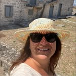 Rita Bartos - @ritabartos - Instagram