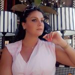 Rita Burton - @ritaburton01 - Instagram