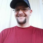 Rob Carrington - @genericdude30 - Instagram