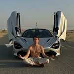 Роберт Ханнанов, успешный фрилансер - @robrichrs - Instagram