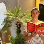 Rob Wakefield - @rob_lovesbooks - Instagram