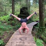Rob Williams - @bigguyheadstand - Instagram