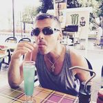 Robbie Berry - @robbie782 - Instagram