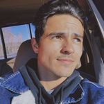 Robbie Hendricks - @robbie_hendricks1051 - Instagram