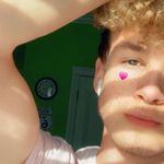 Robbie Wade - @a.shlumped.boi - Instagram