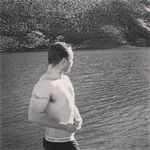Robbie Watts - @fluffy_rob - Instagram