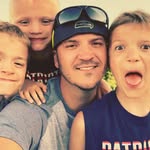 Robbie Wiley - @daddyrobwiley - Instagram
