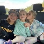 Robin Phillips - @rlgphillips - Instagram