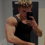 Robert Adamek - Facebook