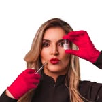 Harmonização facial e corporal - @robertagarciafarma - Instagram