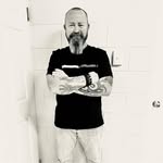 Robert Baumgarten - @bomber_jinx - Instagram