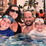 Robert Bencomo - @rbencomo - Instagram