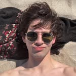 robbie - @r.obertbennett - Instagram