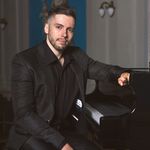 Robert Bily - @robertbilypianist - Instagram