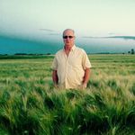 Robert Brigden - @afarmerbob - Instagram