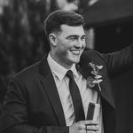 Robert Briggs - @robbiebriggss - Instagram