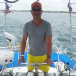 @robert_collado08 - Instagram