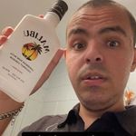 Robert Costello - @robertcostellochicagonasamom - Instagram