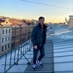 Robert Gulyan - @robertcurls - Instagram