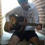Robert Davis - @robertvibez - Instagram
