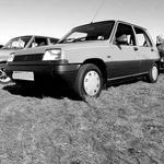 Robert Eldred - @rob_the_renault_5 - Instagram