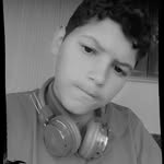 Robert Esteves - @robert.esteves.039 - Instagram
