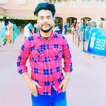 @robert.gillanwali - Instagram
