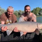 Robert Hajdu - @pinkirobi - Instagram