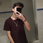 @robert_hemsworth03 - Instagram
