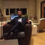 Robert Hertogs de Yzaguirre - Facebook