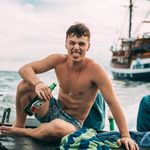 † Robert Hill - @roberthill - Instagram