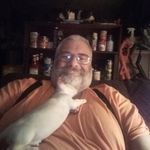 Robert Hyde - @robert.hyde.50746 - Instagram