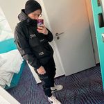 @robert.icetea - Instagram