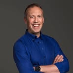 Robert Jakobsen - Facebook