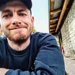 Robert Janos Szász - @robbiebubblee - Instagram