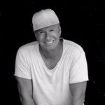 Robert Jay - @robert.jay.singer - Instagram