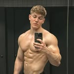 Robert 👑 - @robert_kingzzz - Instagram
