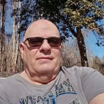 Robert Knuckles - @bobeknuck42 - Instagram
