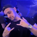 Robert W. - @robertkonwa - Instagram