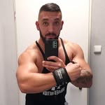 Robert Lakatos - @robertlakatos7131 - Instagram