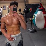 Robert Laureano - @yampi_1995 - Instagram