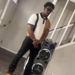 Lee Robert - Facebook