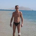 Robert leitz - @decadeconstruction - Instagram