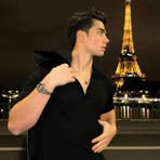 Robert Lewis - Facebook
