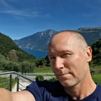 Robert Lindblom - Facebook