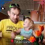 Robert McClung - @robertmolly.mcclung - Instagram