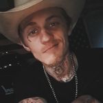 Robert Michalec - @white_boi_skitz - Instagram
