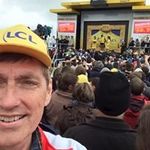 Robert Miller - @retroliberallump - Instagram
