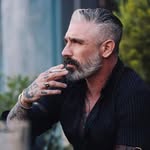 Sugar daddy - @robert_milson - Instagram