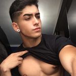 Model - @robertmoneymaker - Instagram